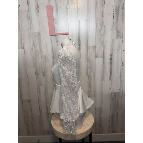 Womens Tops Floral Applique Ruffle Hem Frill Trim Top - Picture 2 of 7